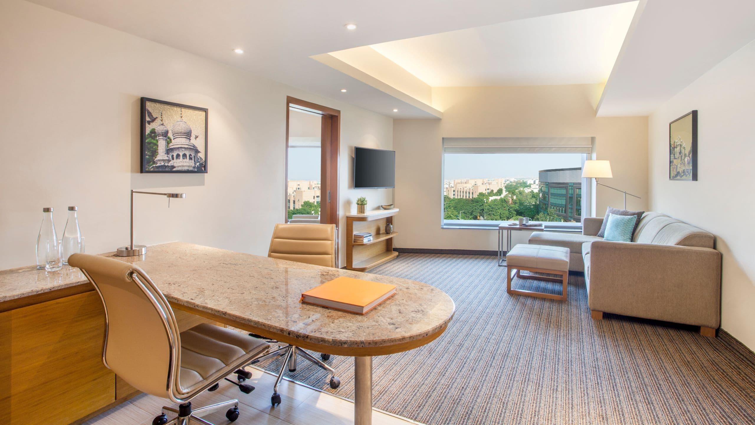 Hyatt Place Hyderabad Banjara Hills Екстер'єр фото Suite at the Taj Bengal