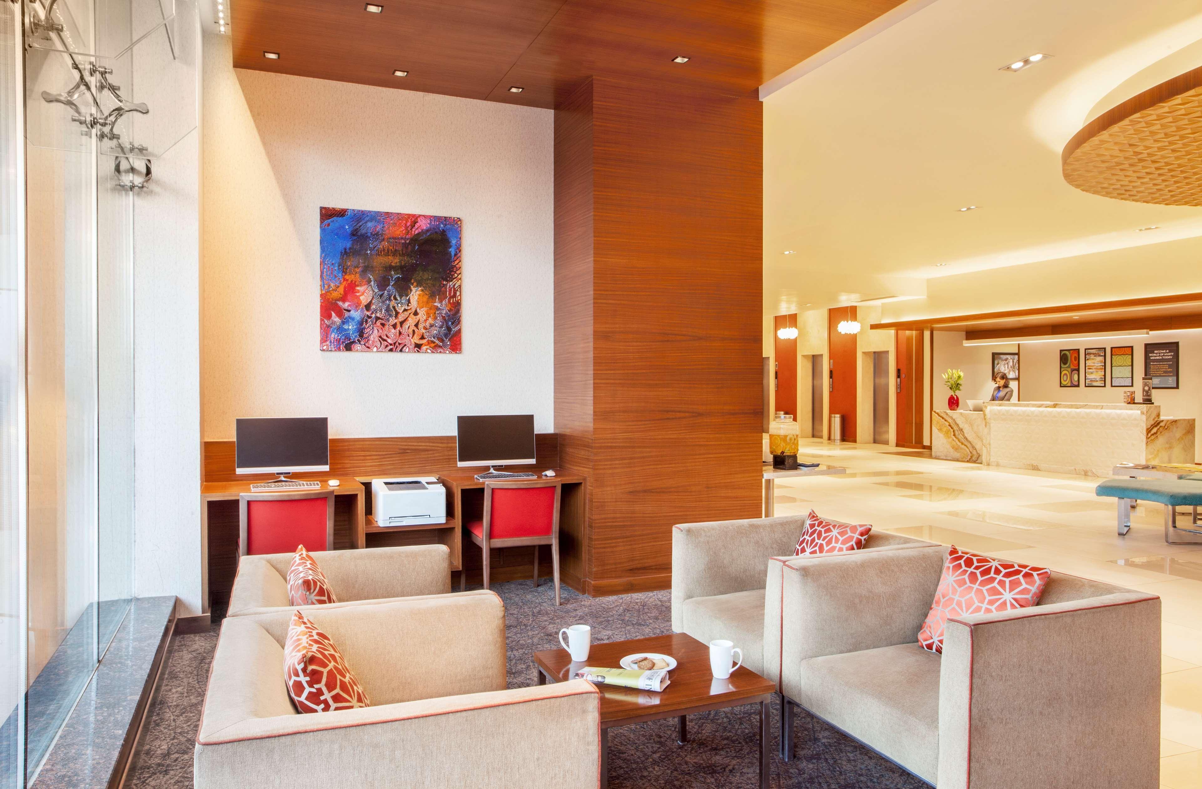 Hyatt Place Hyderabad Banjara Hills Екстер'єр фото Business Center